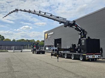 Broshuis 3ABSD / EXTENADABLE / HIAB 95 tm + JIB / ELECTRIC CRANE / KRAN